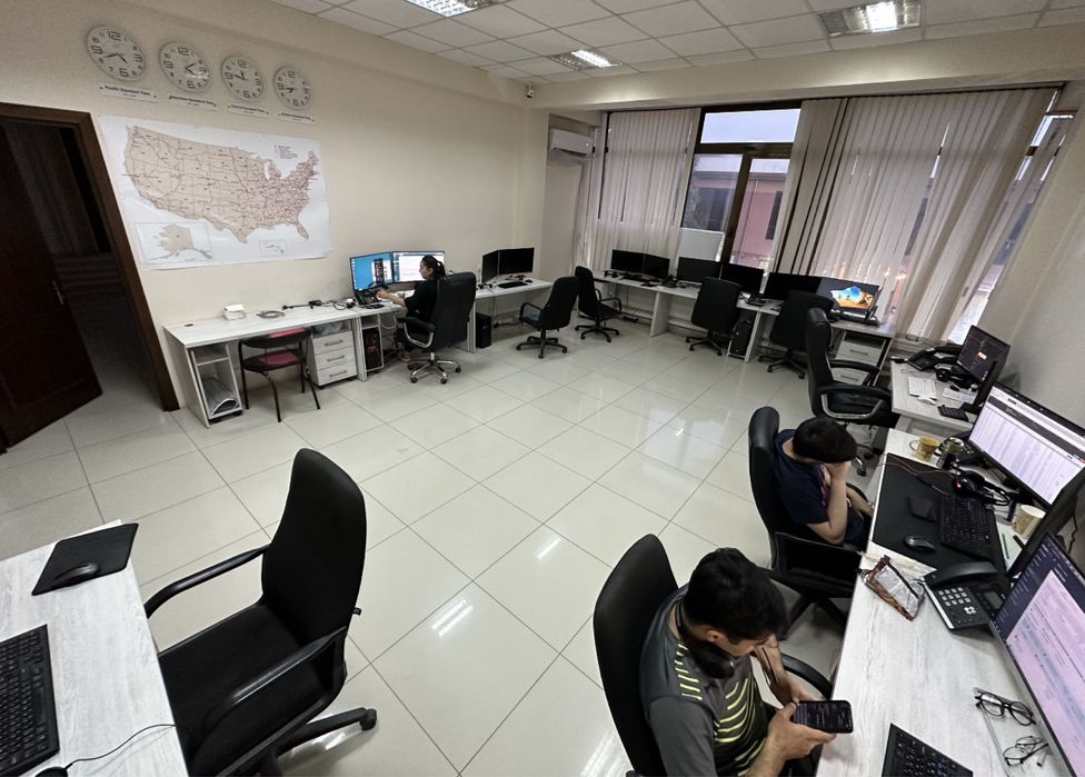 Аренда под офис 3 минут от метро Юнусабад 180м2 4 комната!