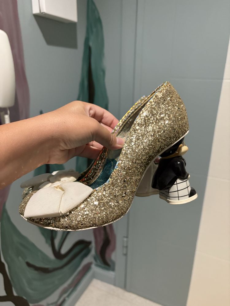 Уникални обувки на ток Irregular choice