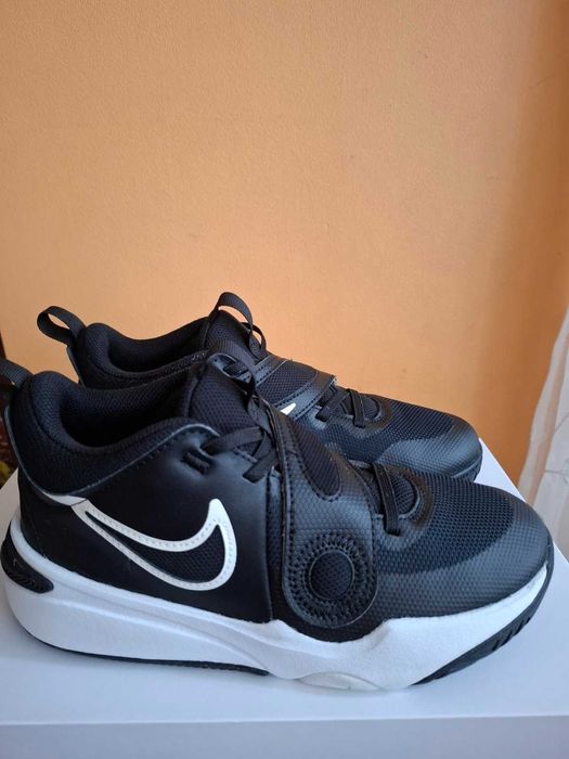 Детски маратонки Nike Team Hustle D 11