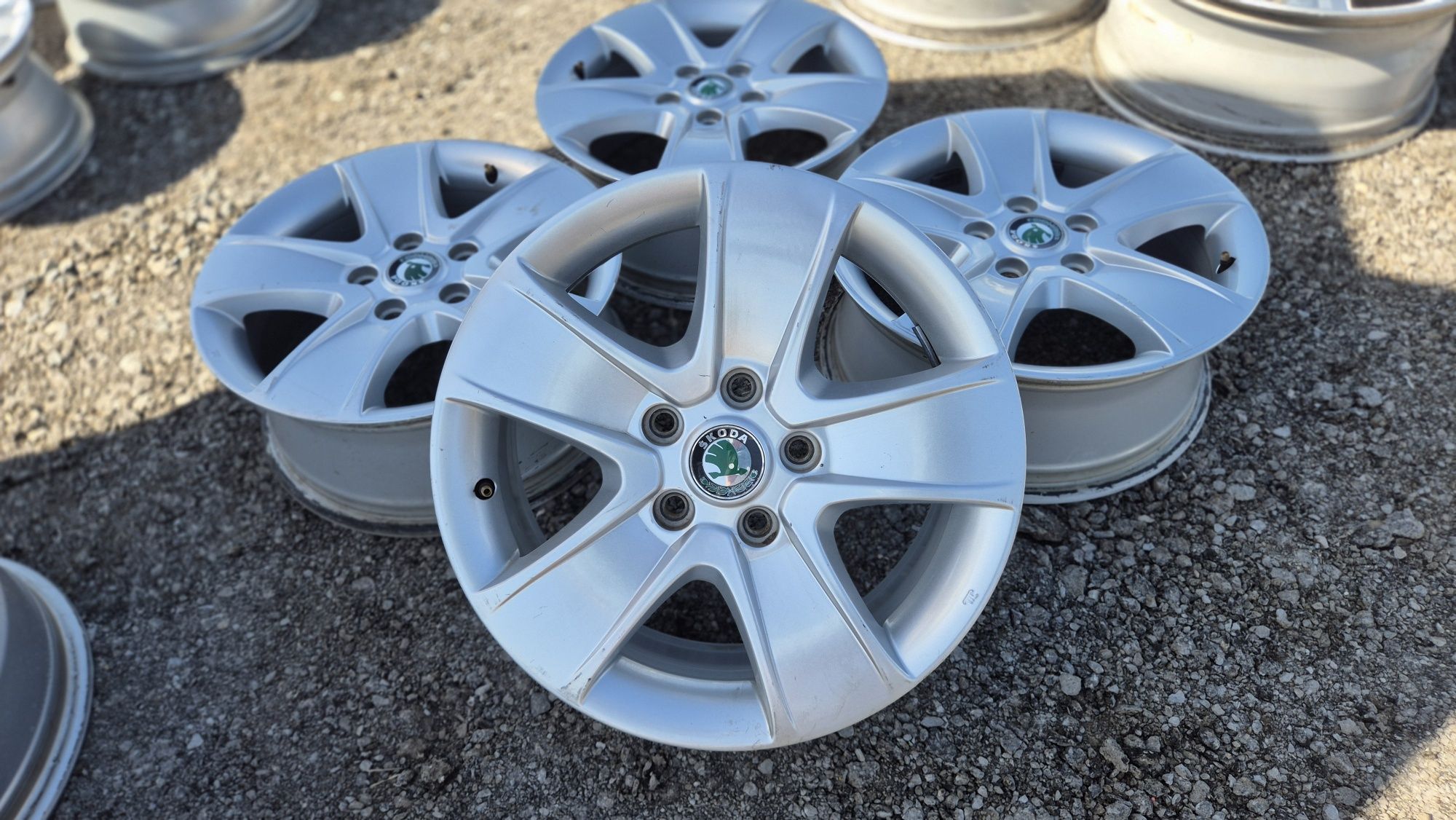 Оригинални джанти Шкода Октавия 5/112 Skoda Octavia 5x112