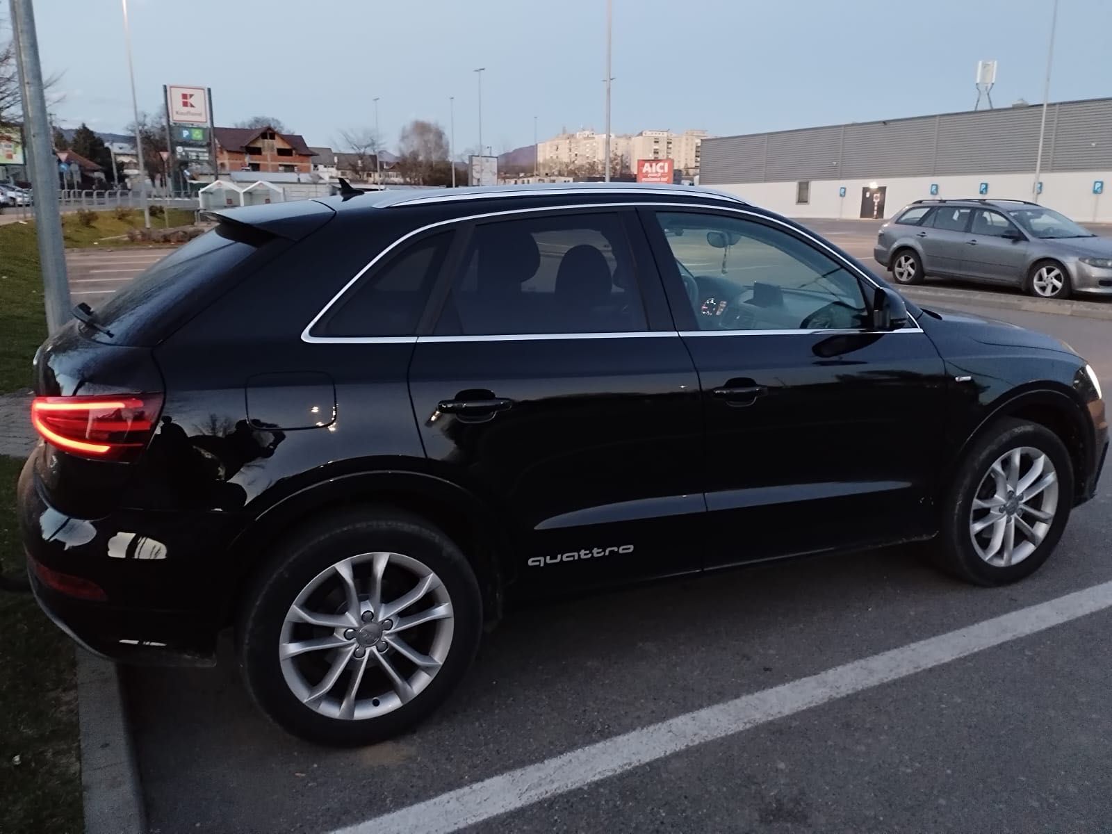 De vânzare Audi Q3 S-line