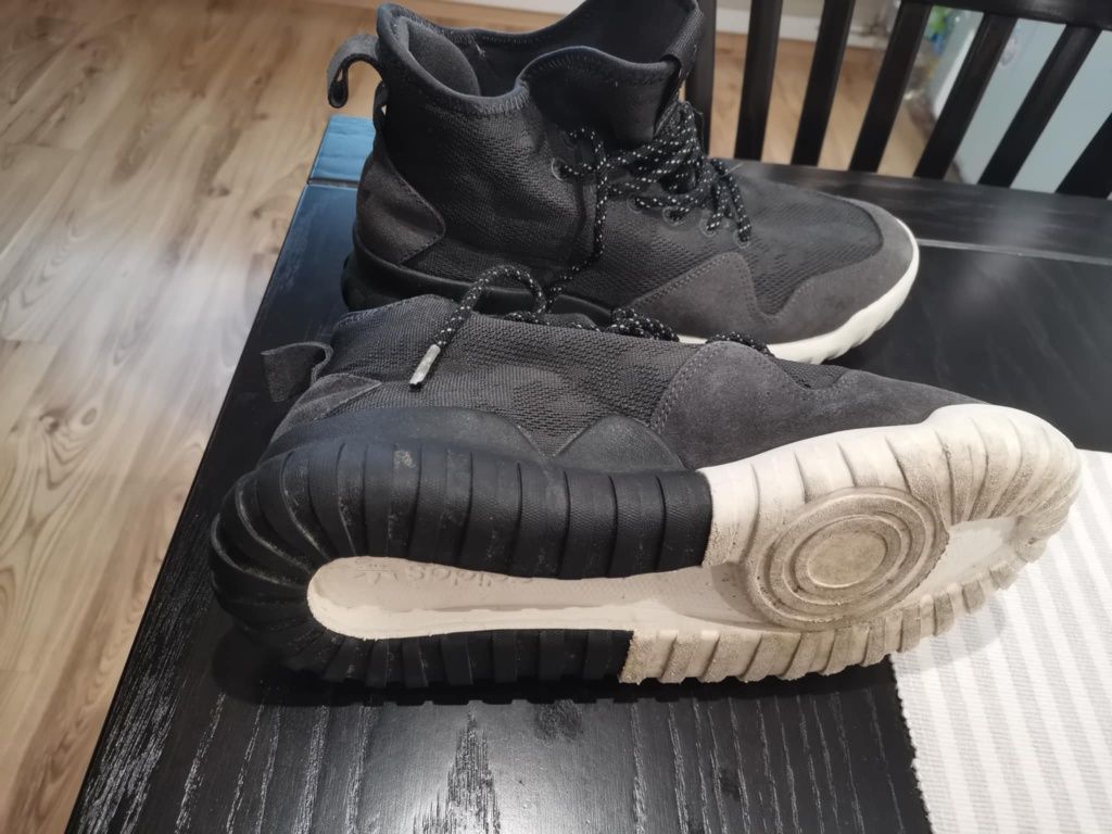 Маратонки adidas 42"