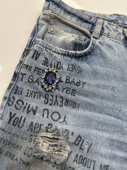 ZARA дънки с декоративни камъни и мъниста