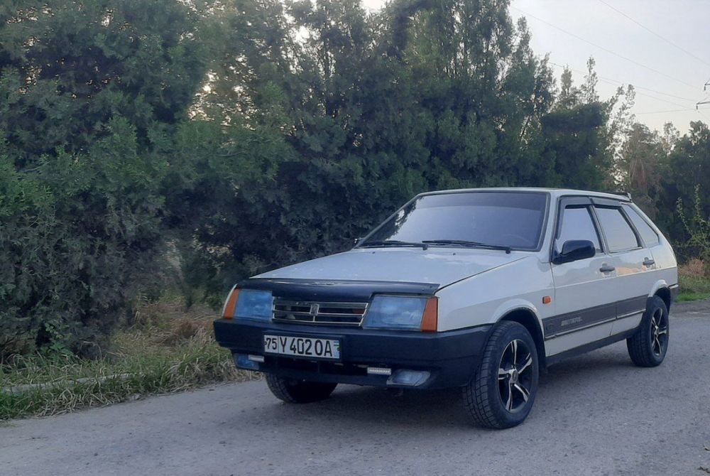 Lada 2109 zudlik bilan sotiladi