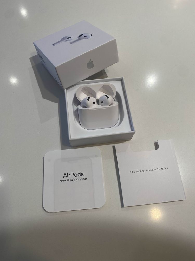 Безжични Слушалки Apple AirPods 4 Anc фактура