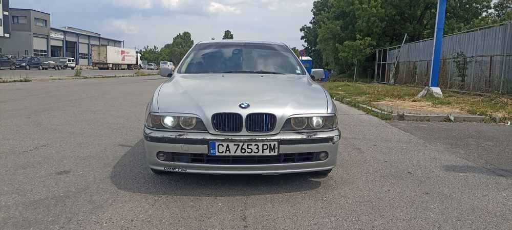 Продавам  BMW e39 520i