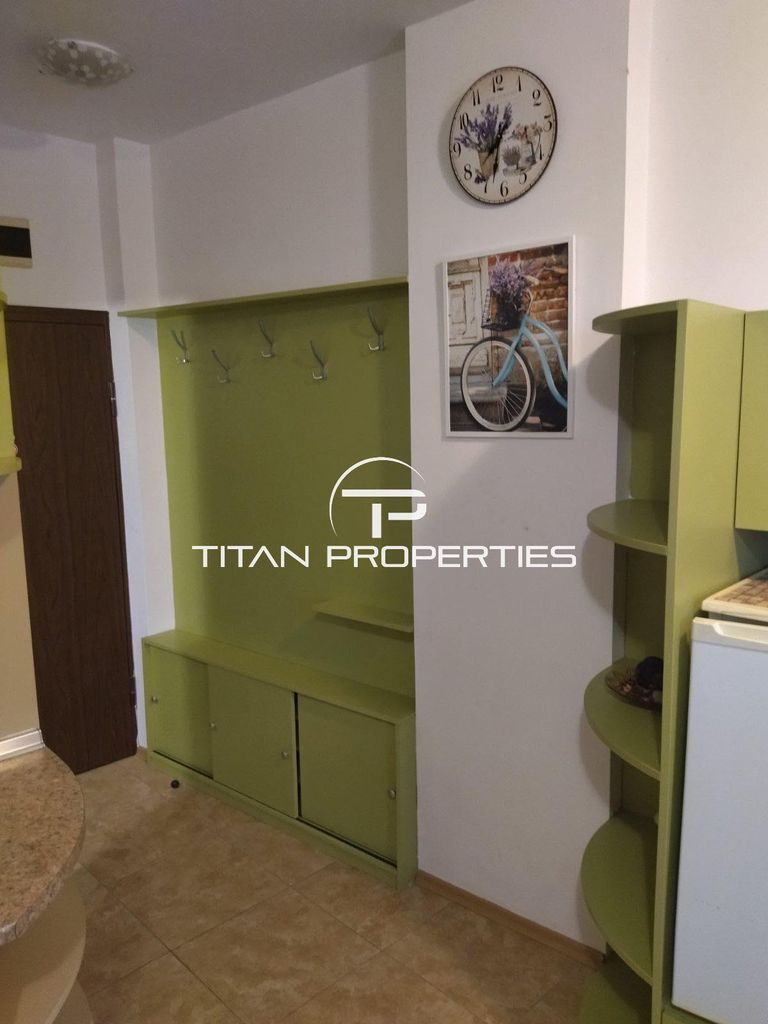 Дава се под наем Едностаен апартамент в Варна, Бриз - 27 кв.м за 300 € - Снимка #4