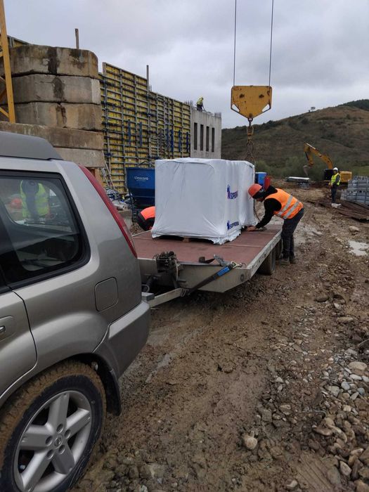 Vand /remorca Rema an 2001 rabatabila hidraulic/troliu/rampe incarcare