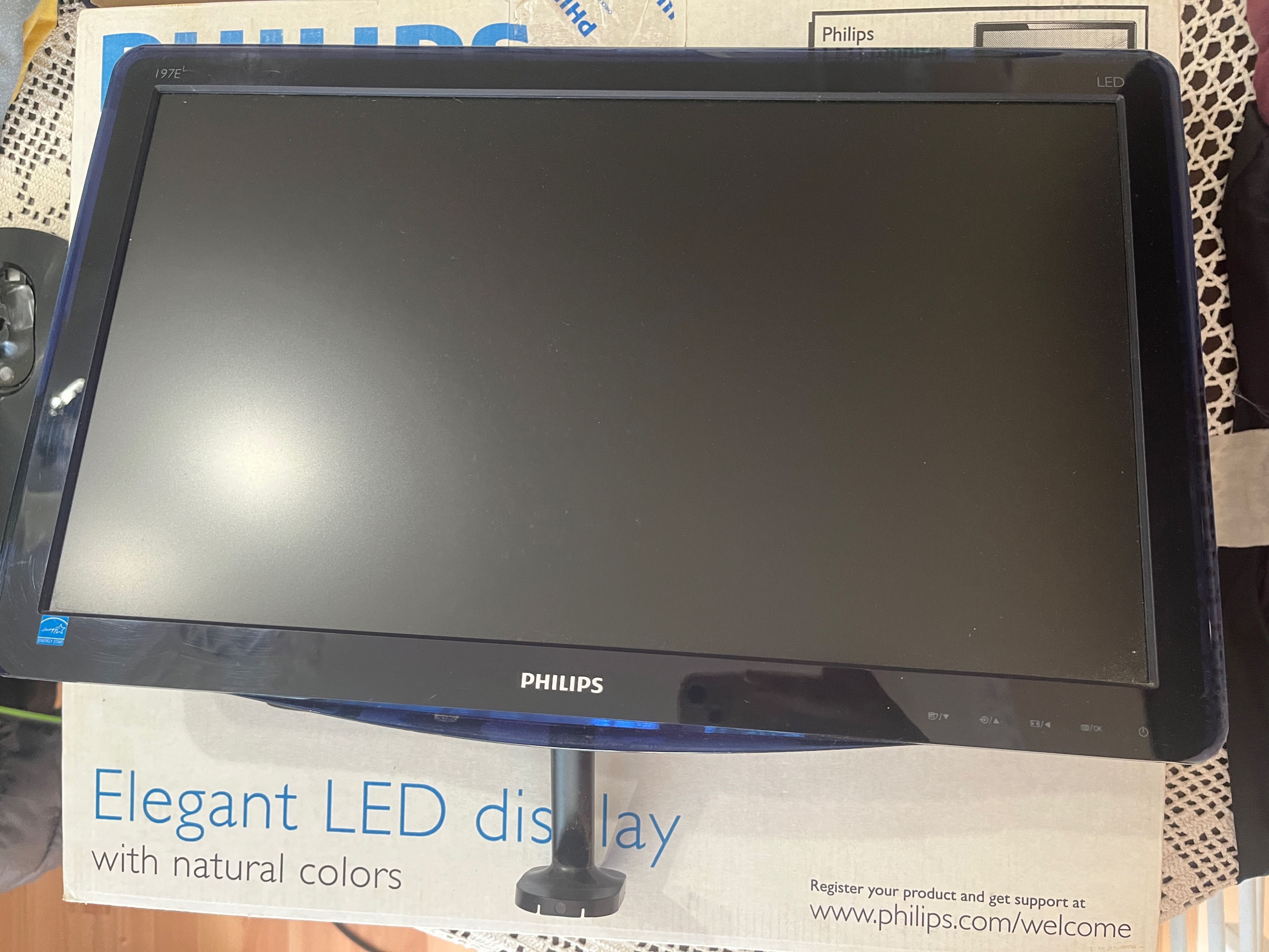 Монитор 18.5" Philips 197E3LSU