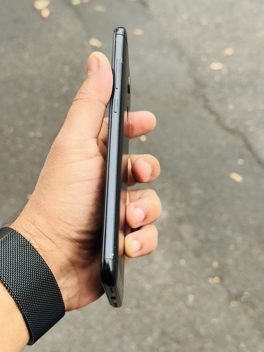 Redmi 5 Plus 32Gb в нормалном состоянии