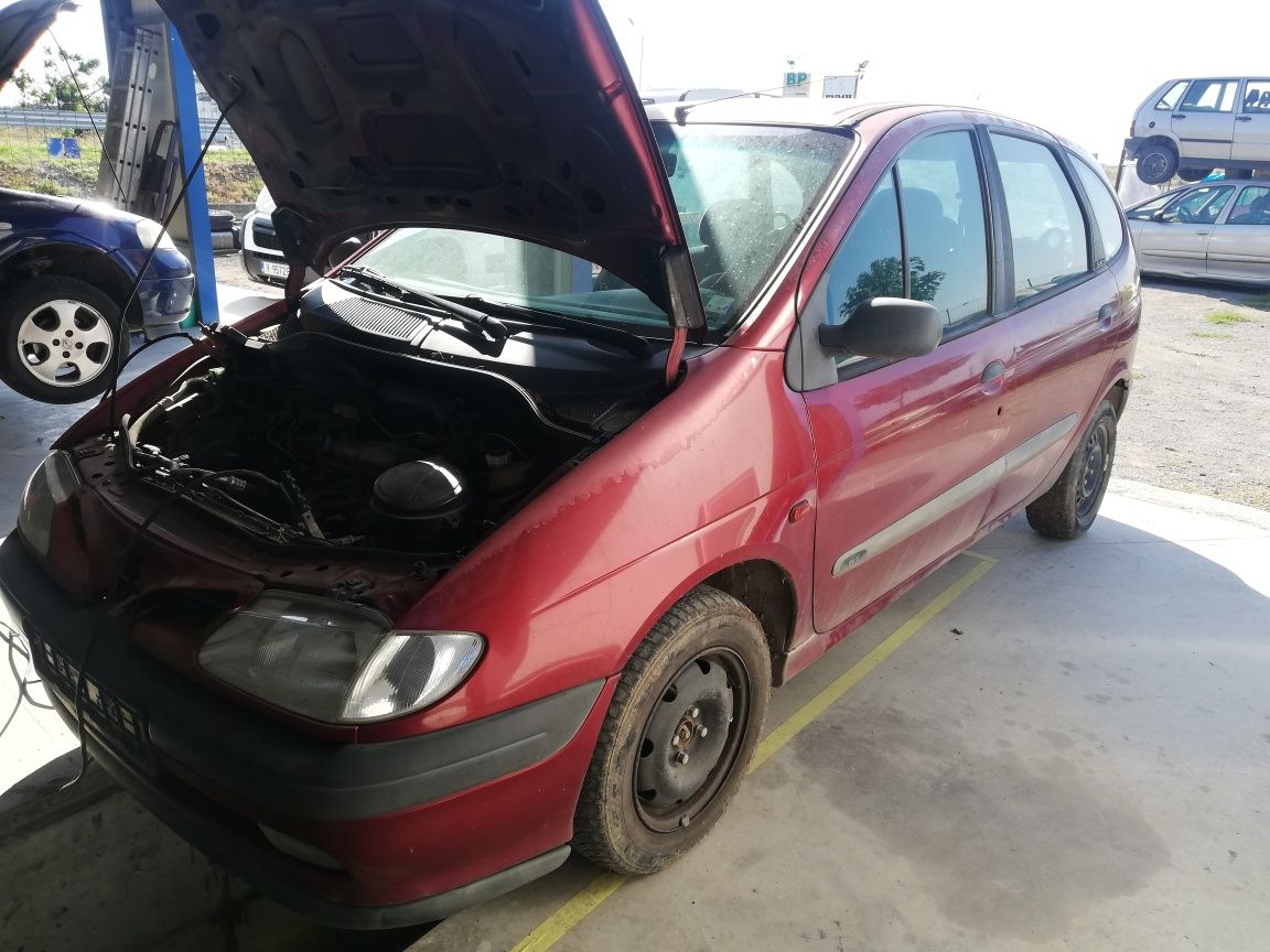 Renault Scenic 1.6 90к.с