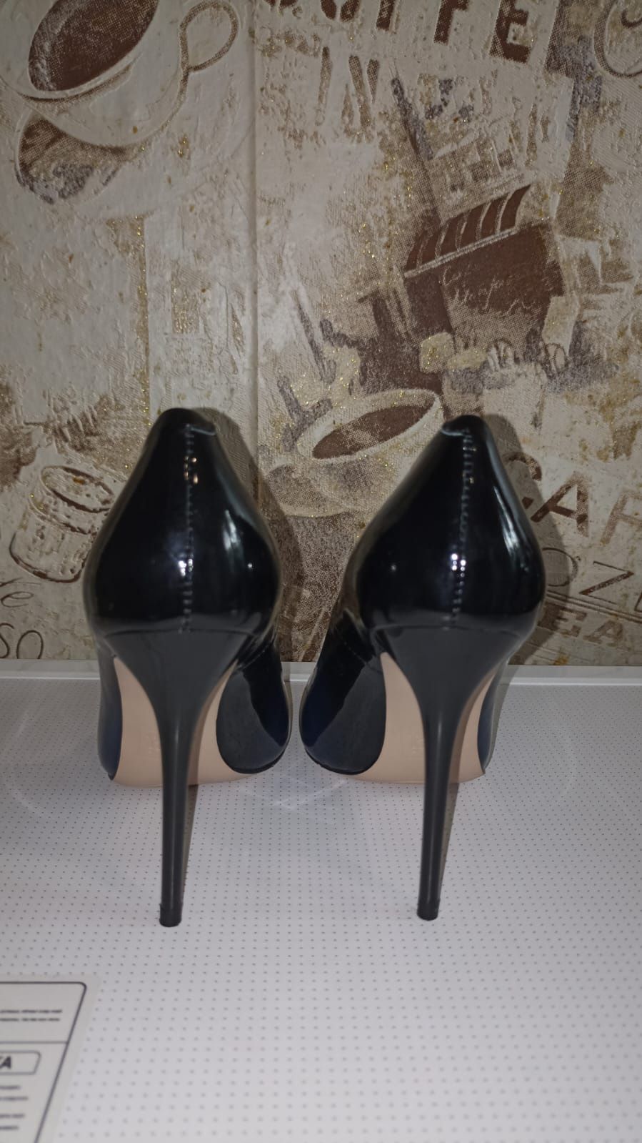 Продам туфли новые 36-37р