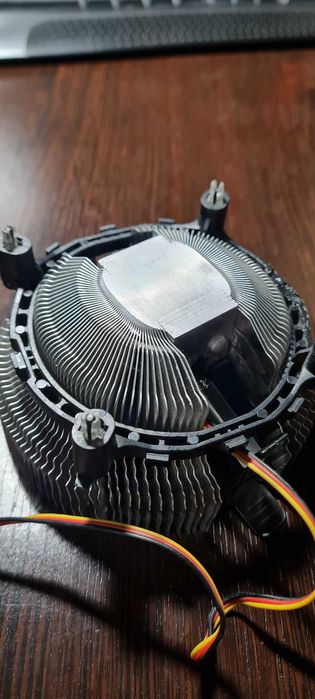 Продам куллер для процессора.