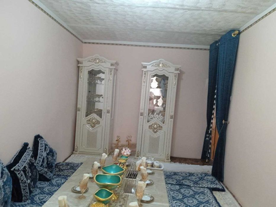 3 xonala kvartira sotiladi