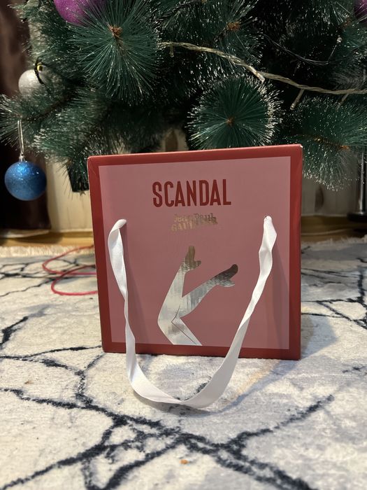 Cadou scandal pentru dama