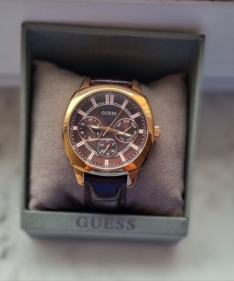 Ceas Guess curea piele