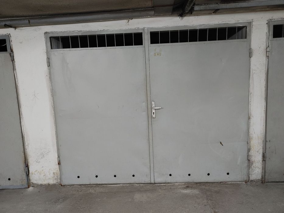 Метална врата за гараж