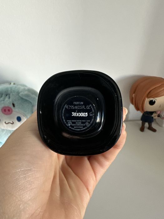 Armani Code Parfum disponibil pana la semn