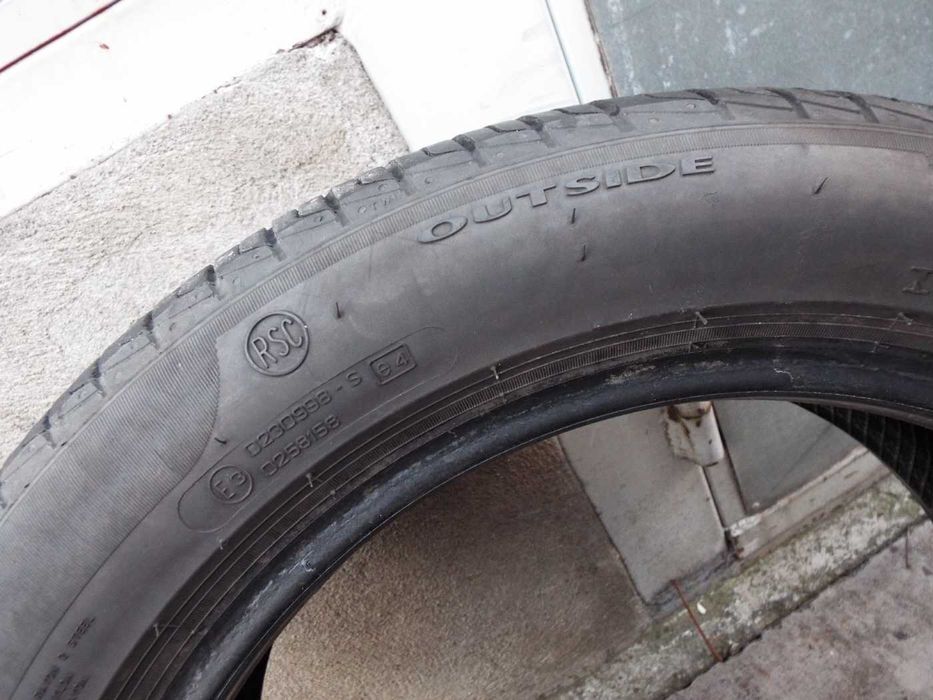 vand 2 anvelope de vara 195/55/16 pirelli cinturato p1 pret 300 ron