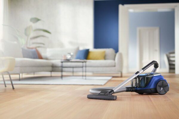 Пылесос с контейнером для пыли Philips XB2022