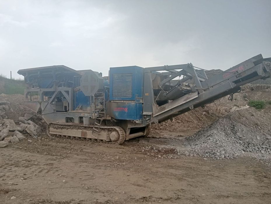 Kleemann MC110R KLEEMANN MC110R   Concasor cu falci  2011