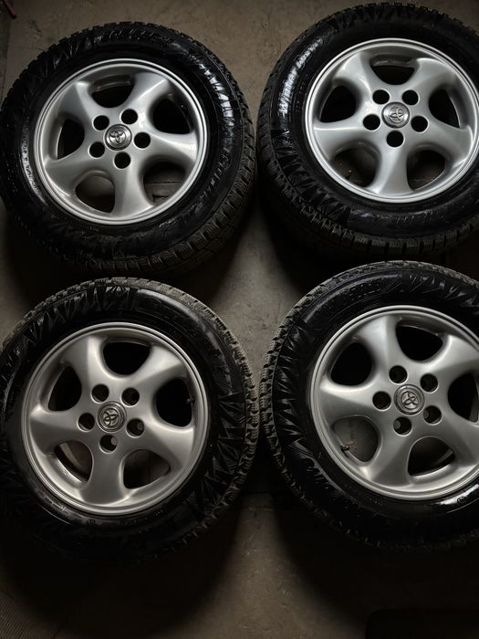 Диски с зимними шинами R15