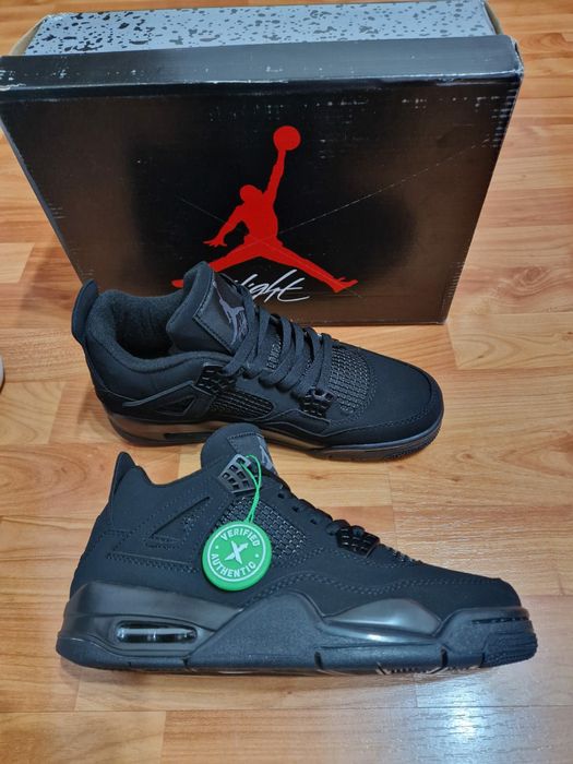 Încălțăminte jordan Retro patru