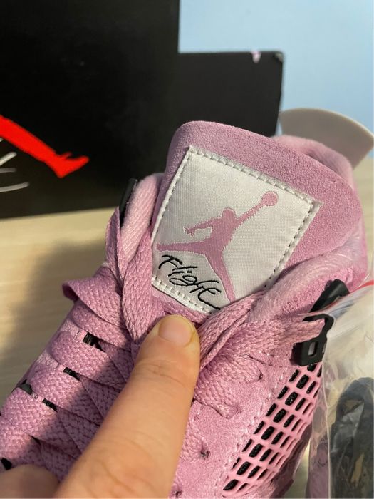 Vand jordan 4 orchid marimea 38