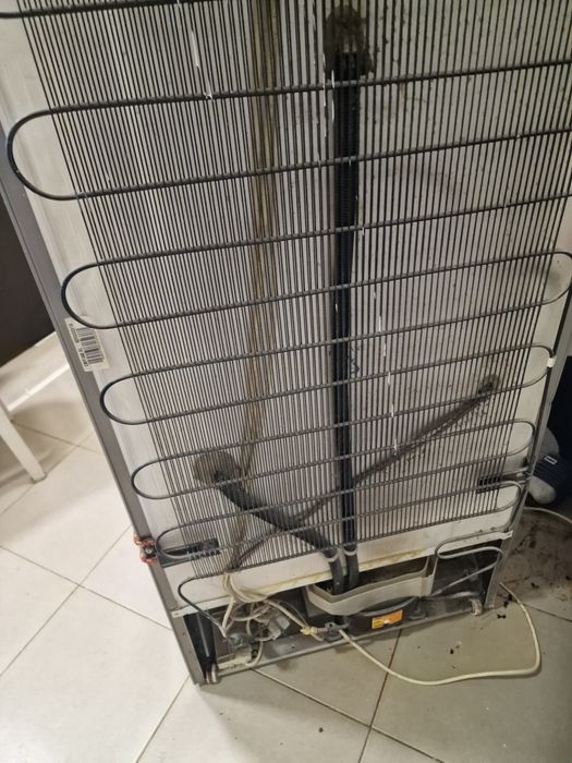 Хладилник с фризер AEG