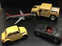 Jucării  ( mașinuțe+ avion )