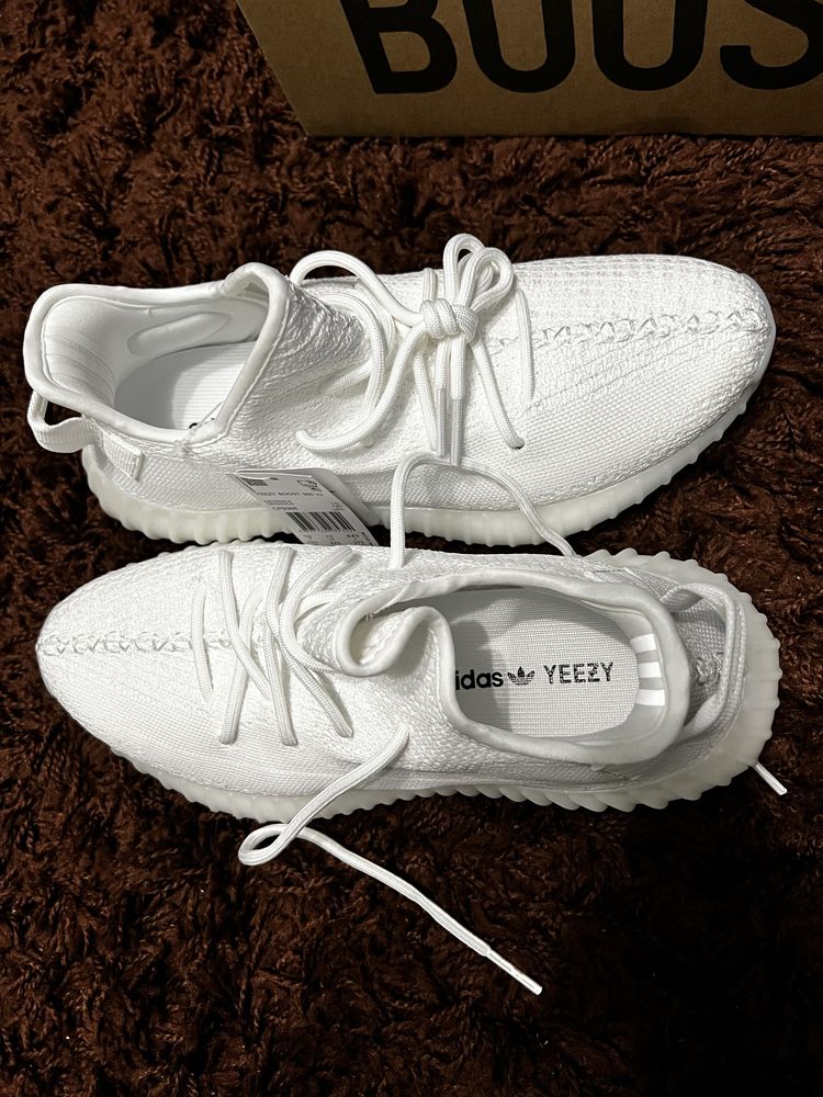 Yeezy 350 Pure White