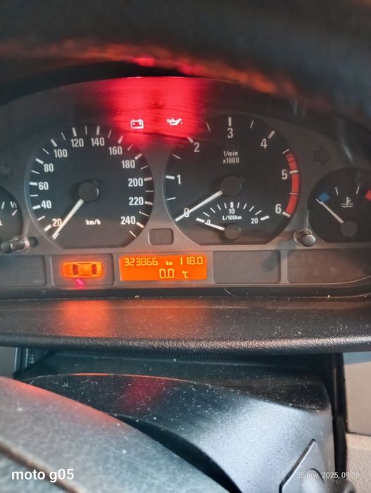 Vind BMW an fabricație 2002