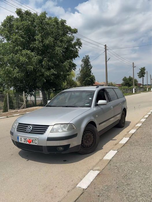 Продава се Пасат б5.5 комби сив металик.