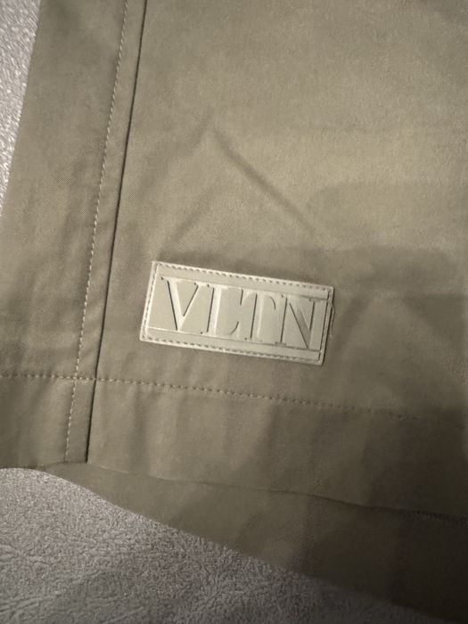 Къси панталони Valentino