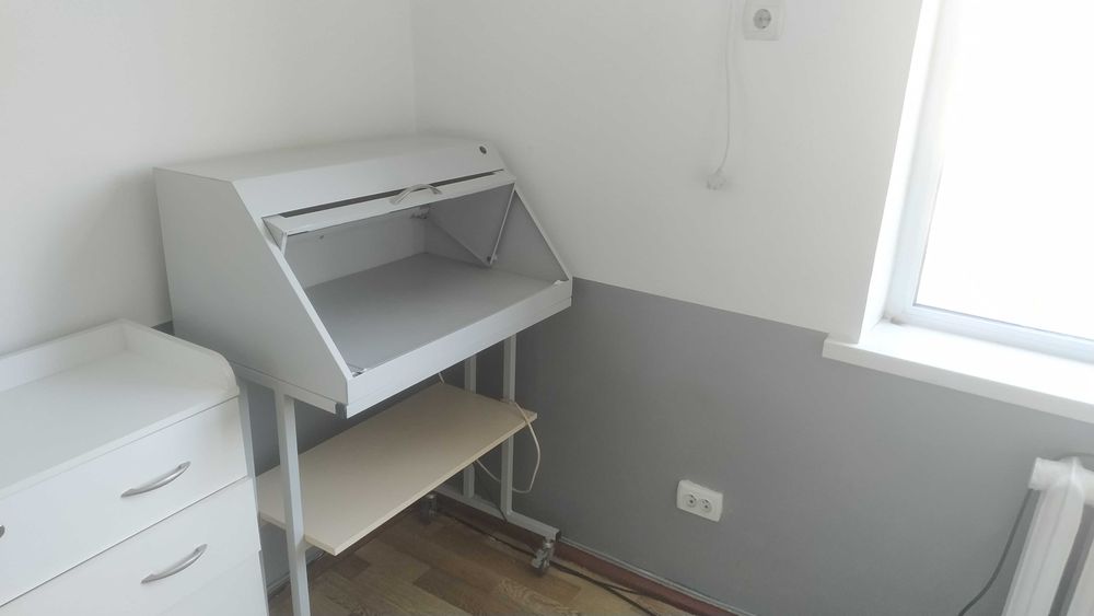 Стоматологические кресла, автоклав, сухожар б/у