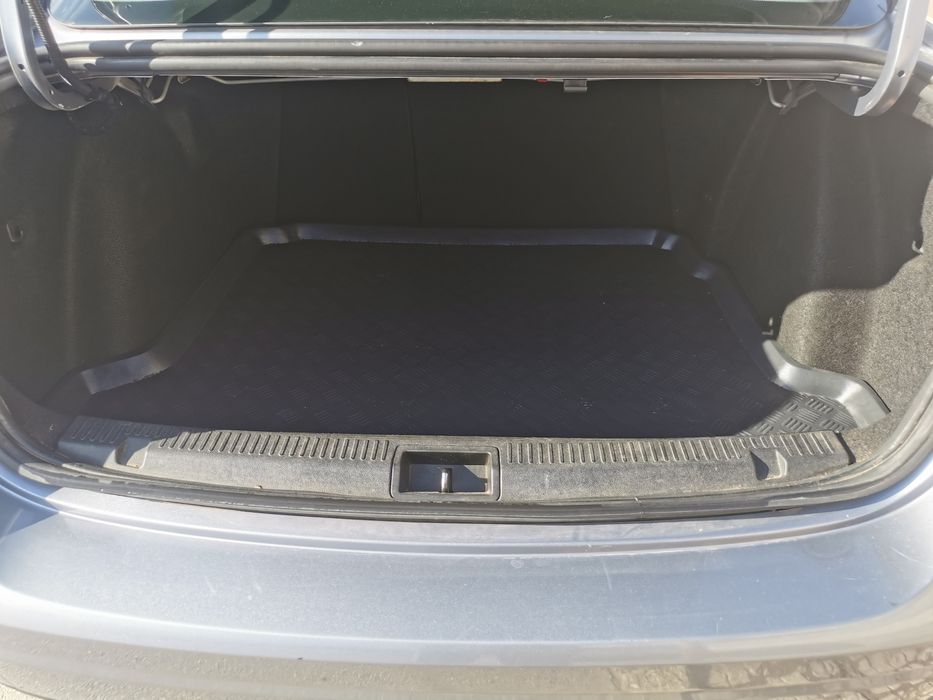 Рено флуенс 1.6 бензин 110к.с