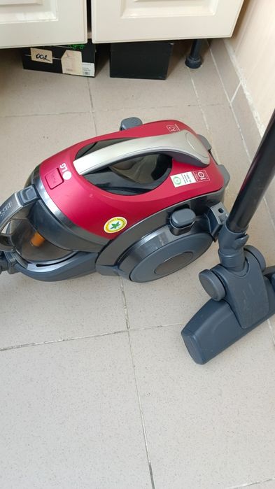 Пылесос LG kompressor 2000W