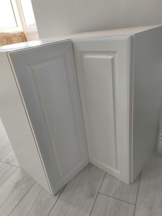 Dulap tip colt-nou nouț.!