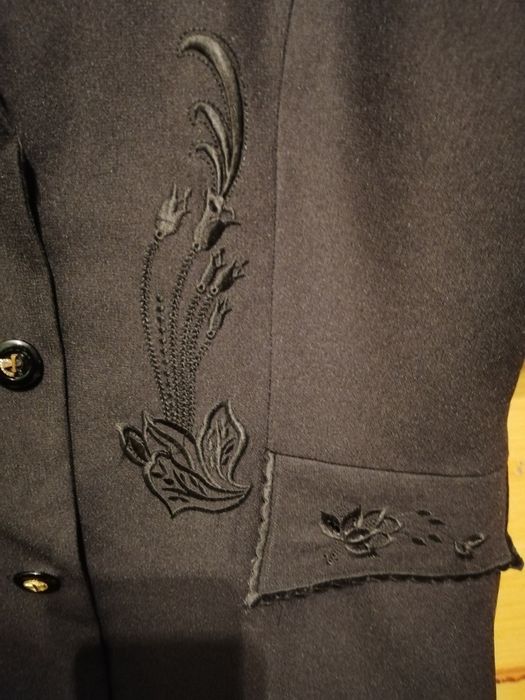 Costum damă taior, bluză, fustă