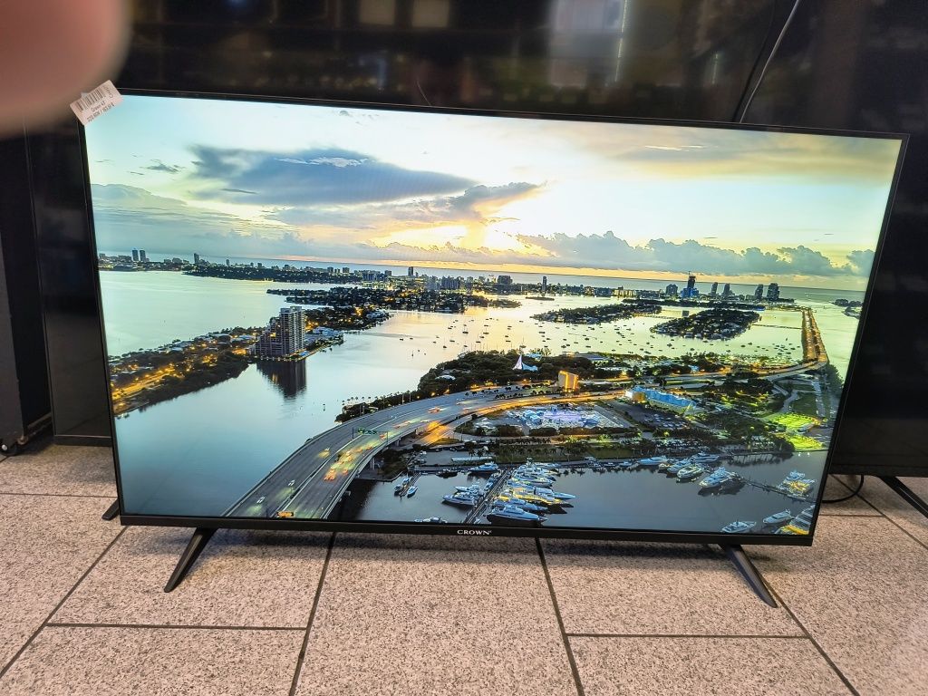 Смарт Телевизор Crown 43' Full HD / Android