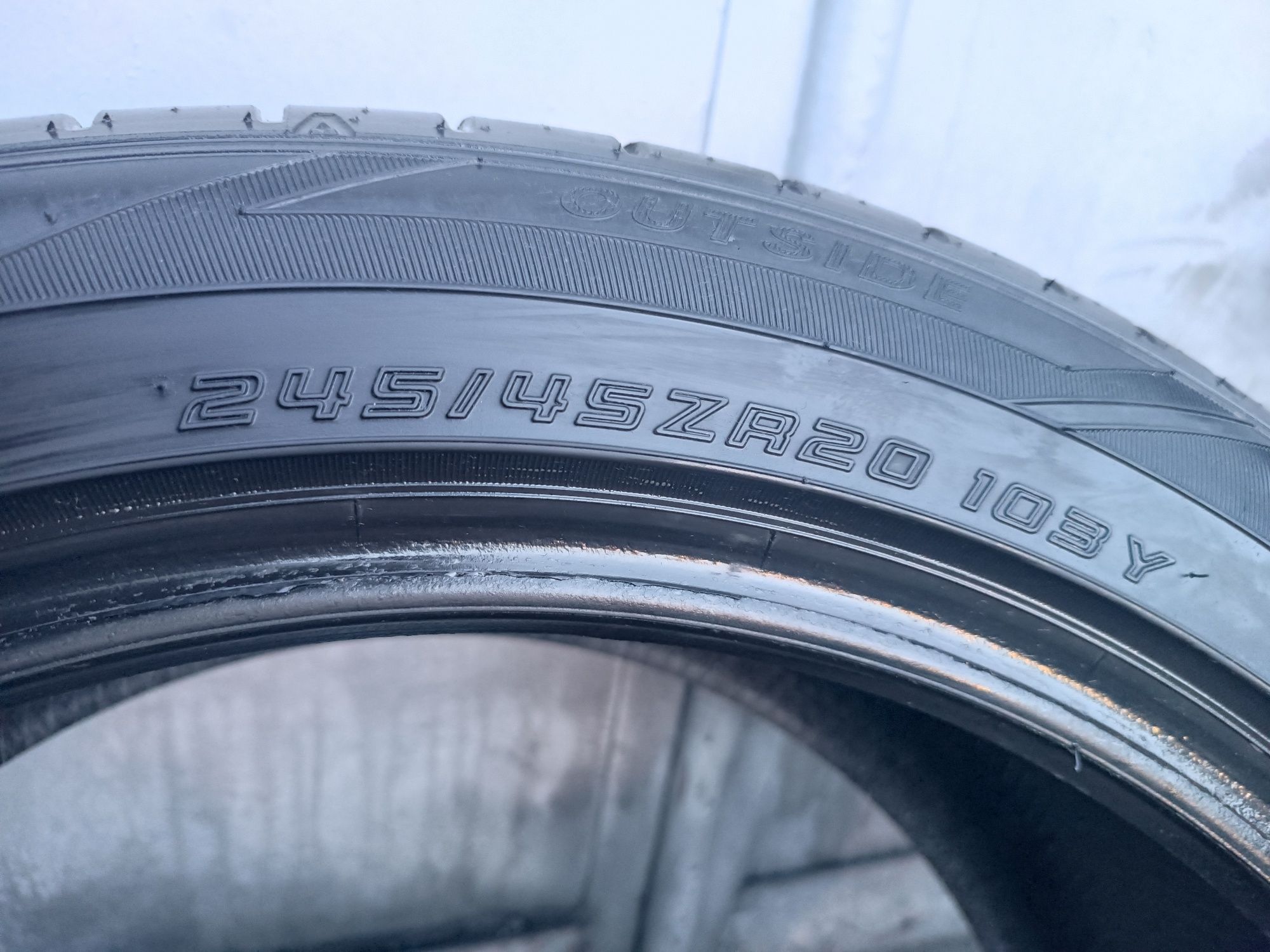 245/45/20 Falken