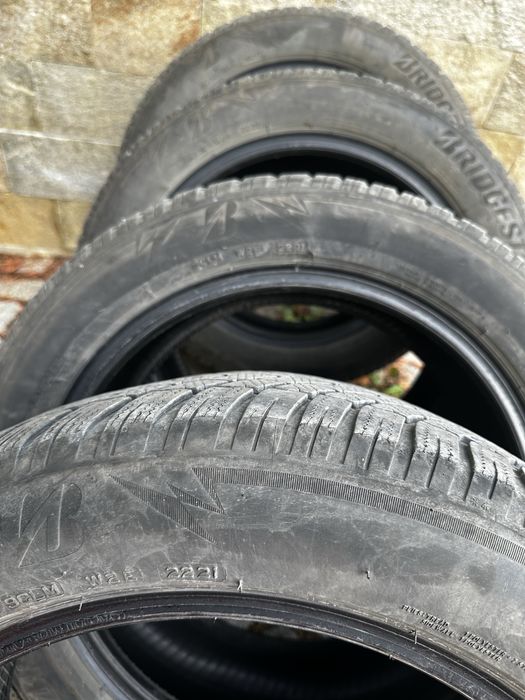 Гуми 215/55/17 зимни Bridgestone Blizzak LM005 XL DOT2221