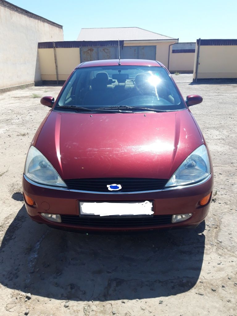 Продаётся FORD FOCUS