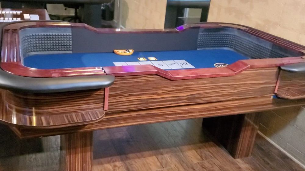 Schimba masa de joc veche cu una noua CustomTables.eu