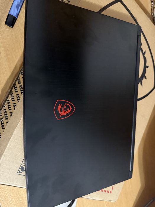 MSI laptop gaming rtx4050 6GB cu garantie
