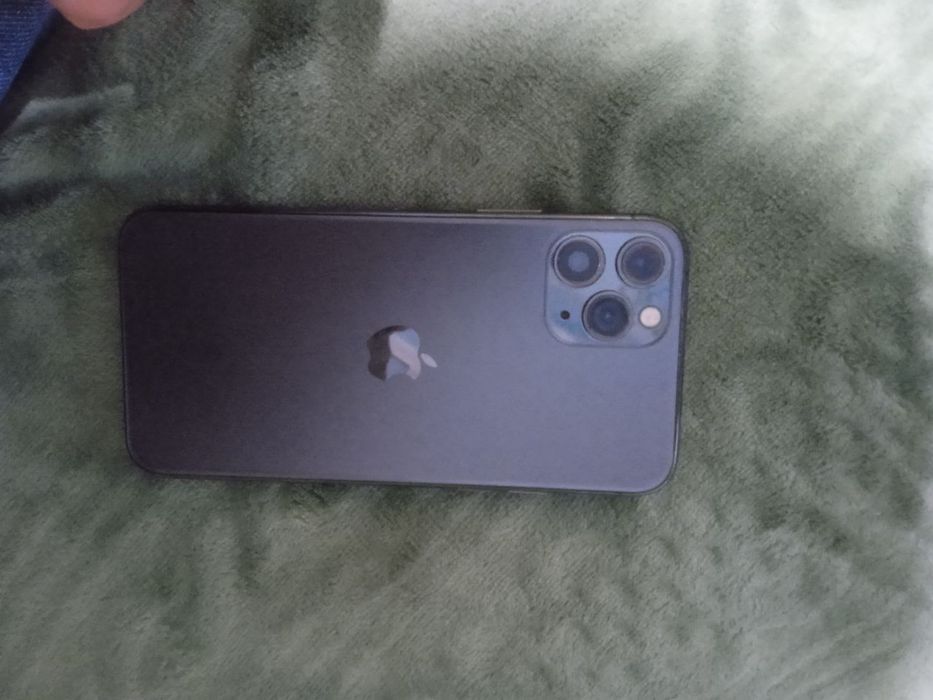 Iphone 11 pro  64gb  ……