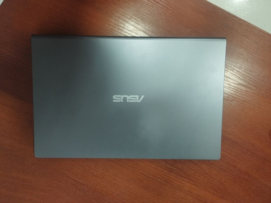 Asus noutbuk sotiladi