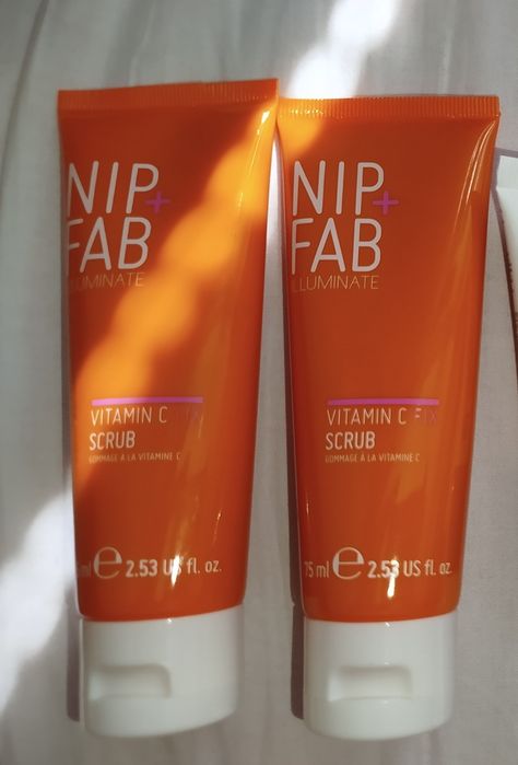 Скрабове за лице nip fab + Cultiv