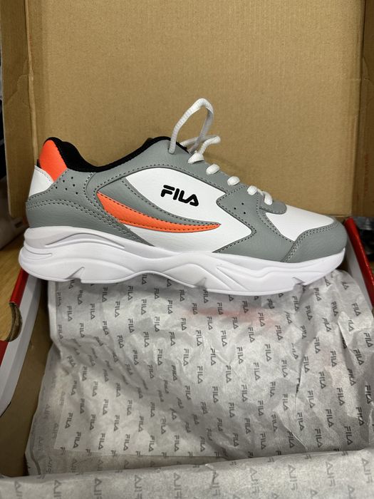 Продам новые, женские кроссовки FILA 38 р-р