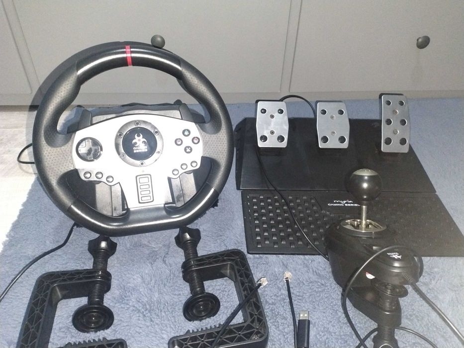 volan gaming series ca noua